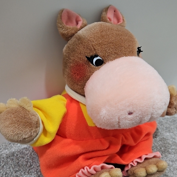 VINTAGE 1995 GUND Richard Scarry Busy World HILDA HIPPO Plush - Picture 2 of 8